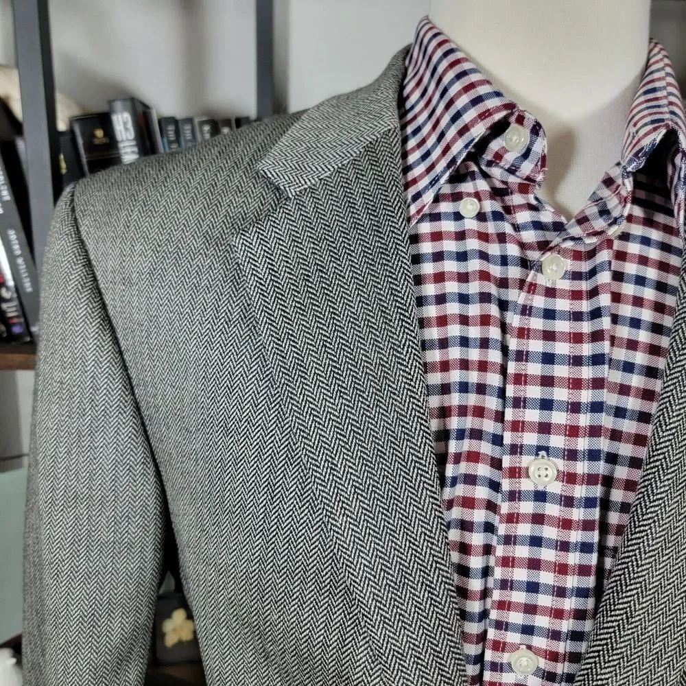 Nautica Men's Sport Coat Blazer Two Button Gray Herringbone Lambs Wool Blend 44L